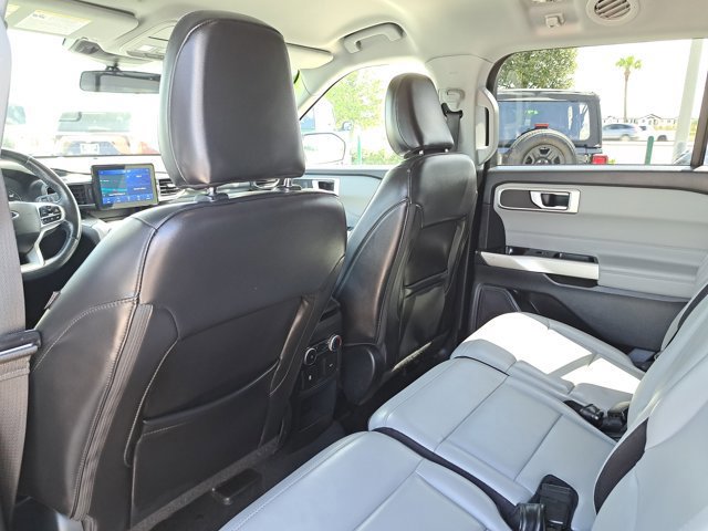 Certified 2021 Ford Explorer XLT w/ Equipment Group 202A image 12