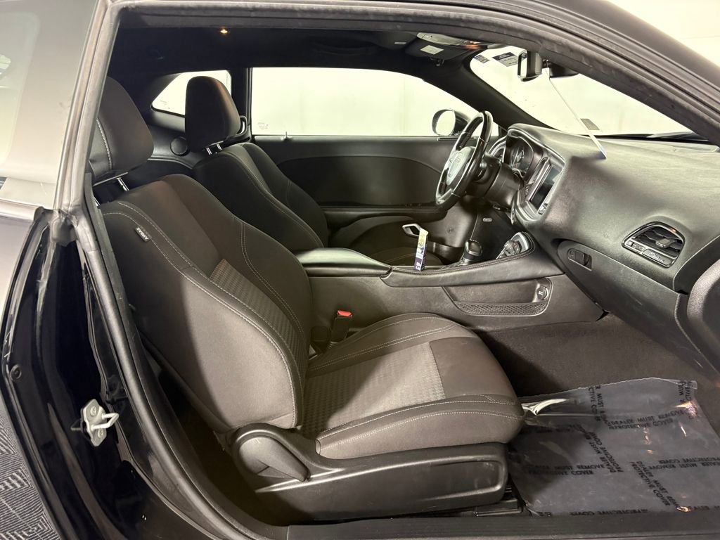 Used 2022 Dodge Challenger SXT w/ Blacktop Package image 31