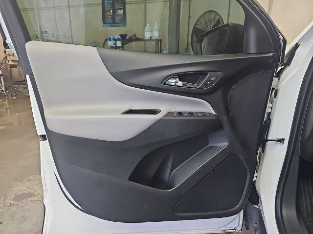 Used 2020 Chevrolet Equinox LS FWD image 25
