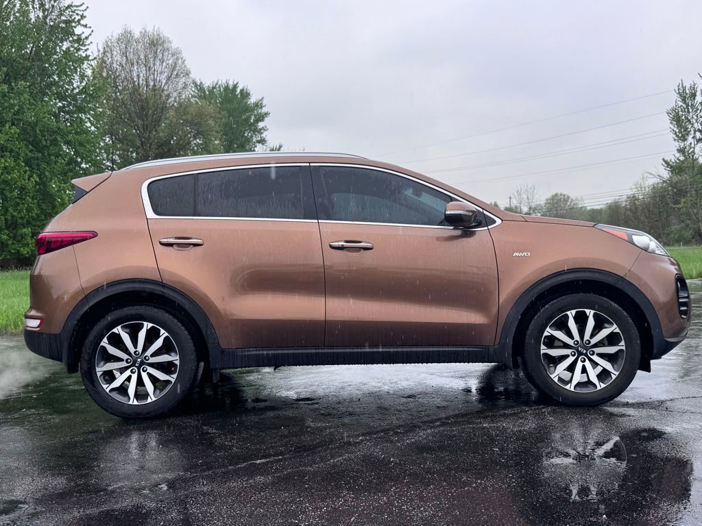 Used 2017 Kia Sportage EX w/ EX Premium Package AWD/4WD image 4