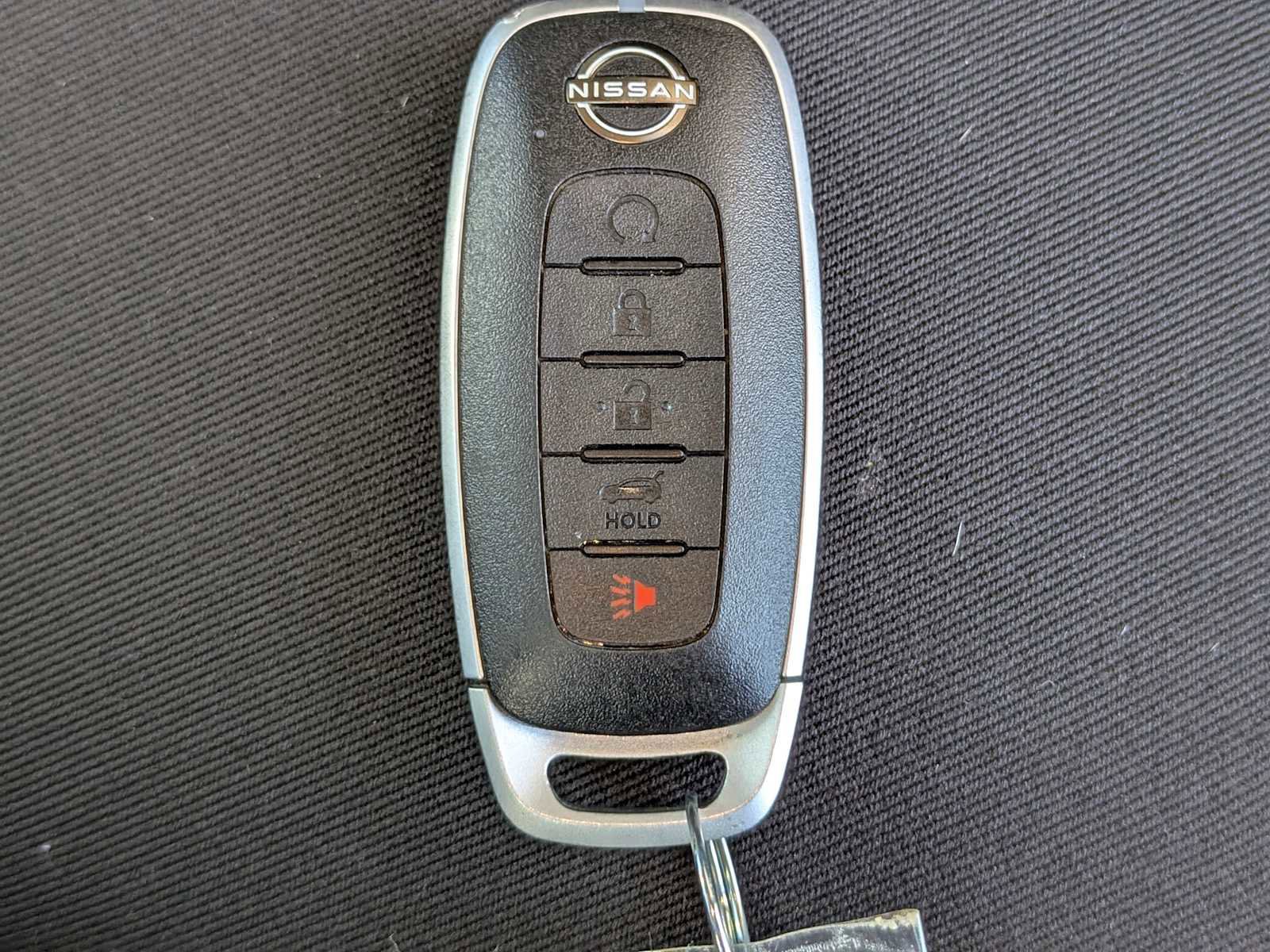 Used 2025 Nissan Pathfinder SV image 41