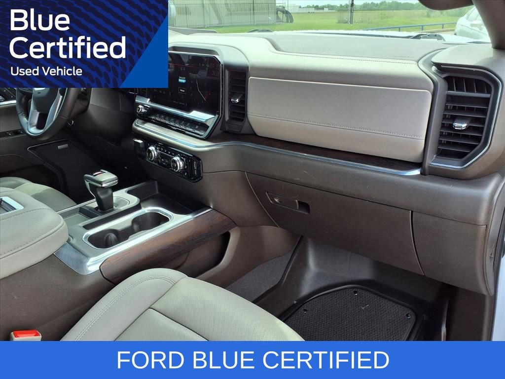 Used 2022 GMC Sierra 1500 SLT w/ SLT Premium Plus Package AWD/4WD image 29