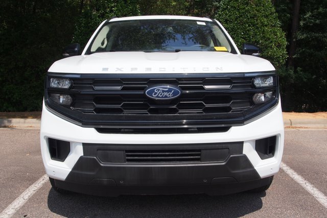 Certified 2025 Ford Expedition Max Active AWD/4WD image 3