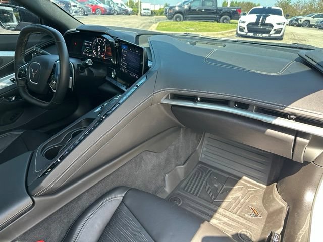 Used 2022 Chevrolet Corvette Stingray Preferred Conv w/ Z51 Performance Package RWD image 9