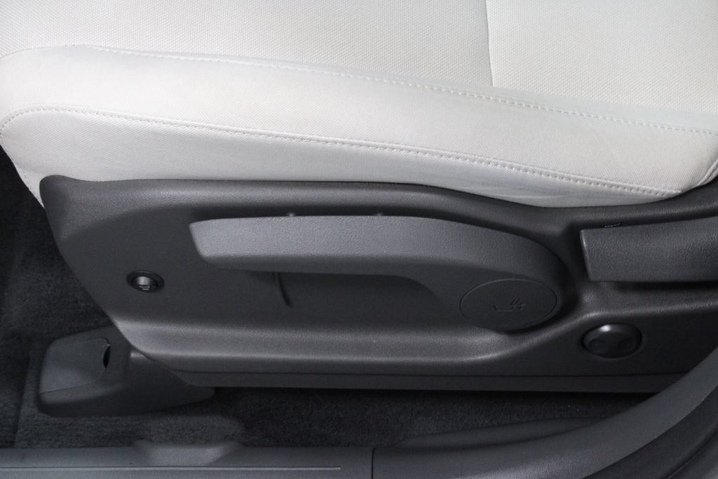 Used 2024 Hyundai Santa Fe SE AWD/4WD image 24