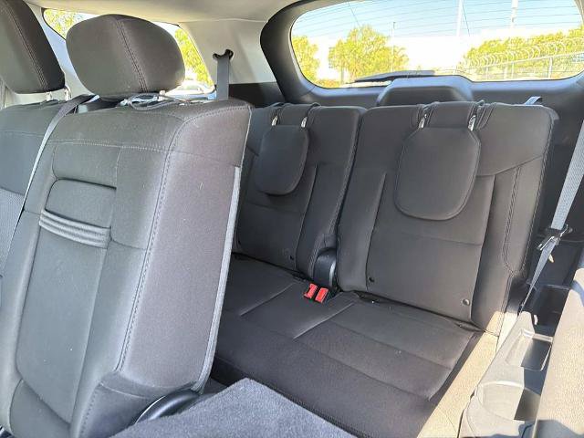 Certified 2024 Ford Explorer XLT RWD image 18