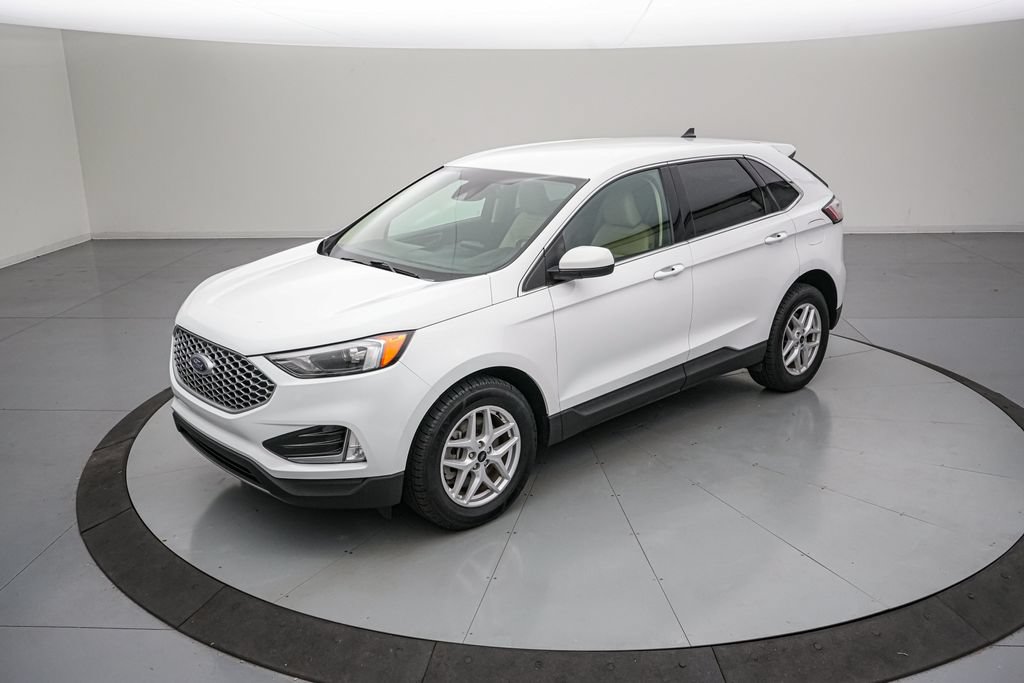 Certified 2024 Ford Edge SEL w/ Convenience Package AWD/4WD image 8