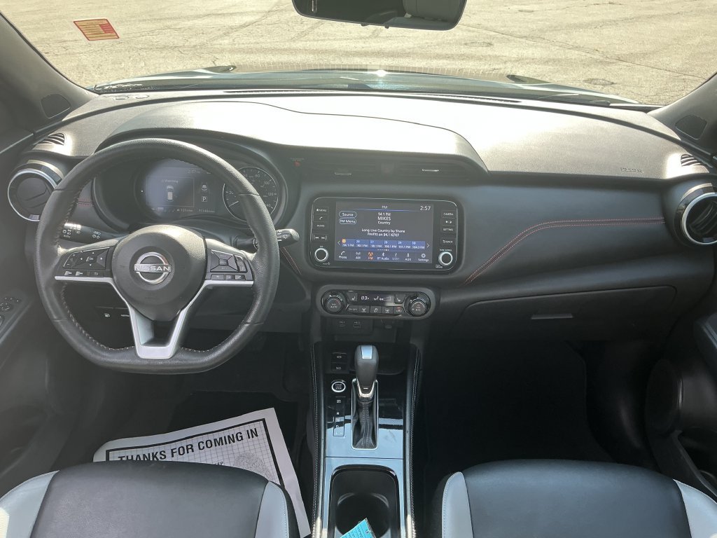 Used 2023 Nissan Kicks SR w/ SR Premium Package FWD image 17