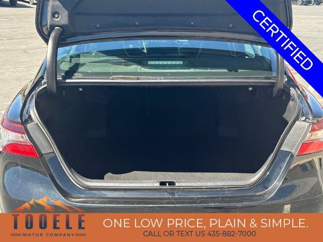 Used 2021 Toyota Camry SE FWD image 6