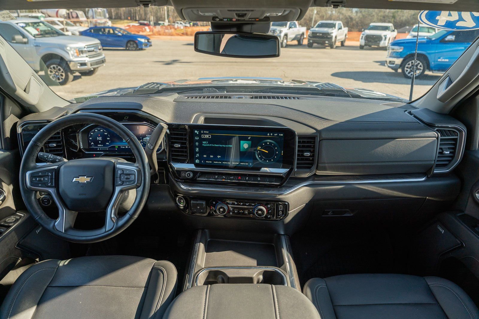 Used 2024 Chevrolet Silverado 2500 LTZ w/ LTZ Plus Package image 31