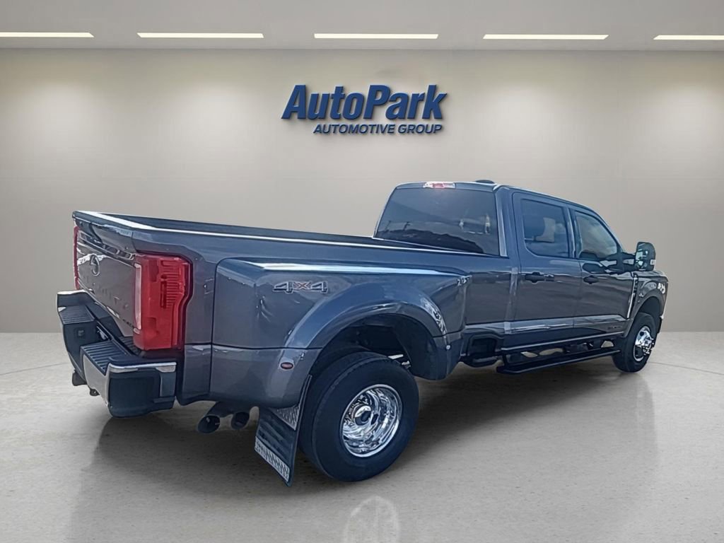 Certified 2025 Ford F350 XLT image 5