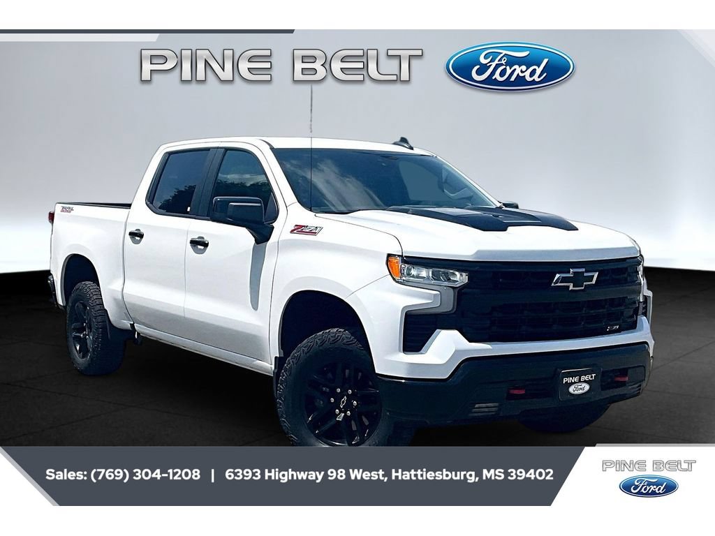 Used 2024 Chevrolet Silverado 1500 LT Trail Boss w/ Protection Package AWD/4WD image 1
