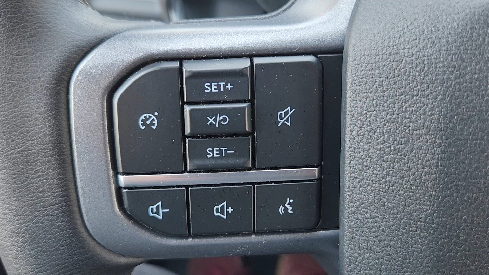 Certified 2025 Ford F250 Lariat AWD/4WD image 12