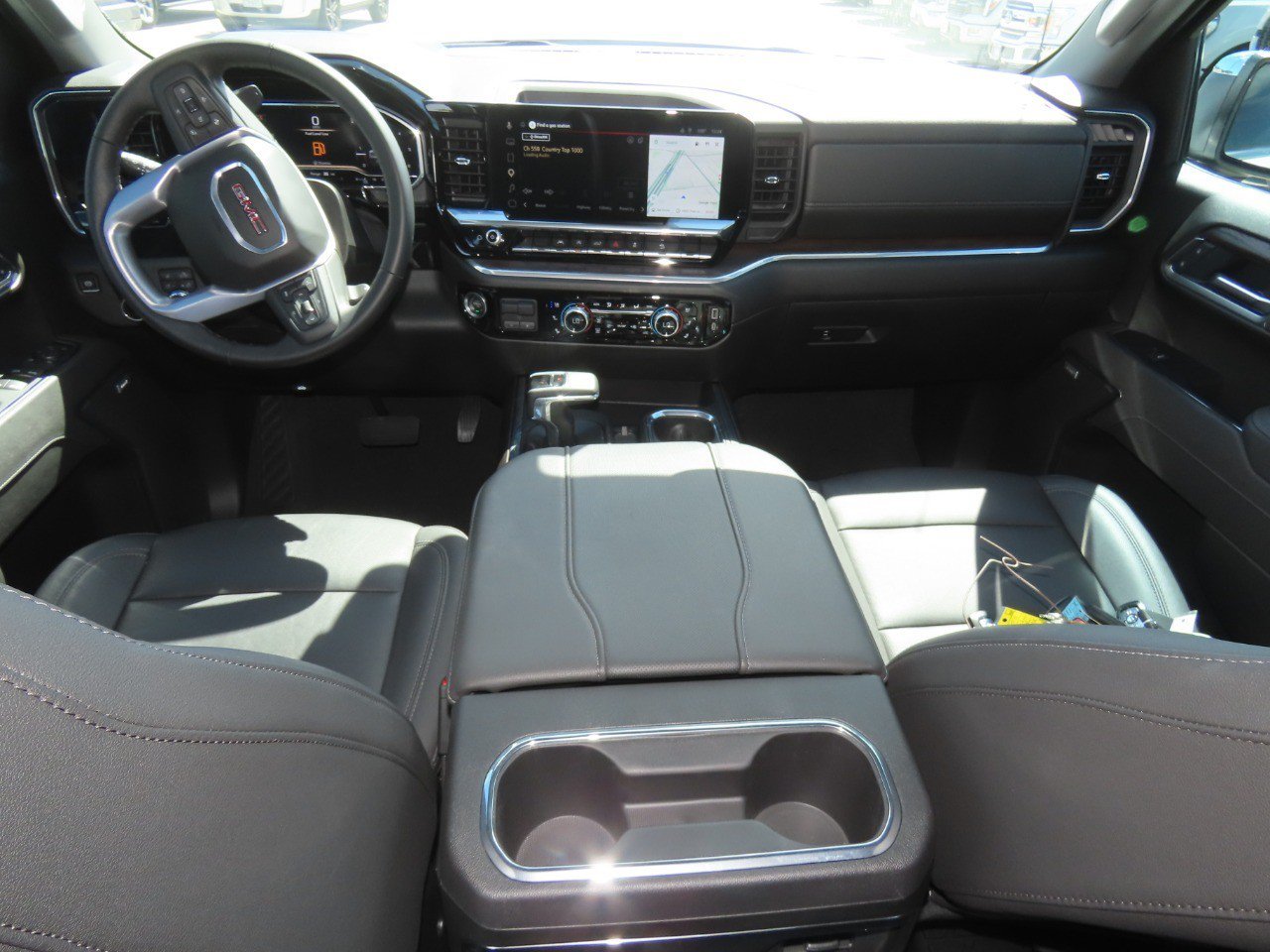 Used 2025 GMC Sierra 1500 SLT w/ SLT Premium Package AWD/4WD image 22