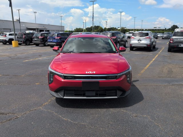 Used 2025 Kia K4 EX FWD image 2