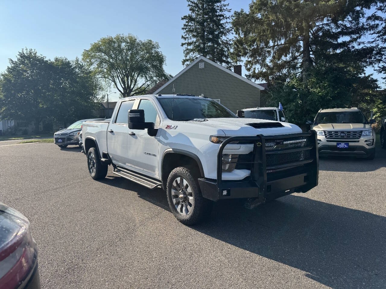 Used 2024 Chevrolet Silverado 2500 Custom w/ Custom Value Package AWD/4WD image 9