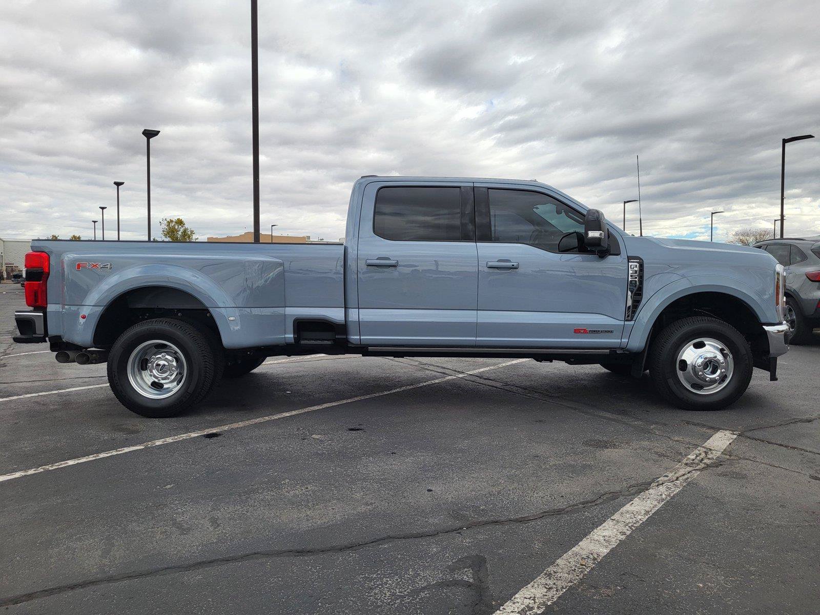 Certified 2024 Ford F350 Lariat w/ Lariat Ultimate Package AWD/4WD image 4