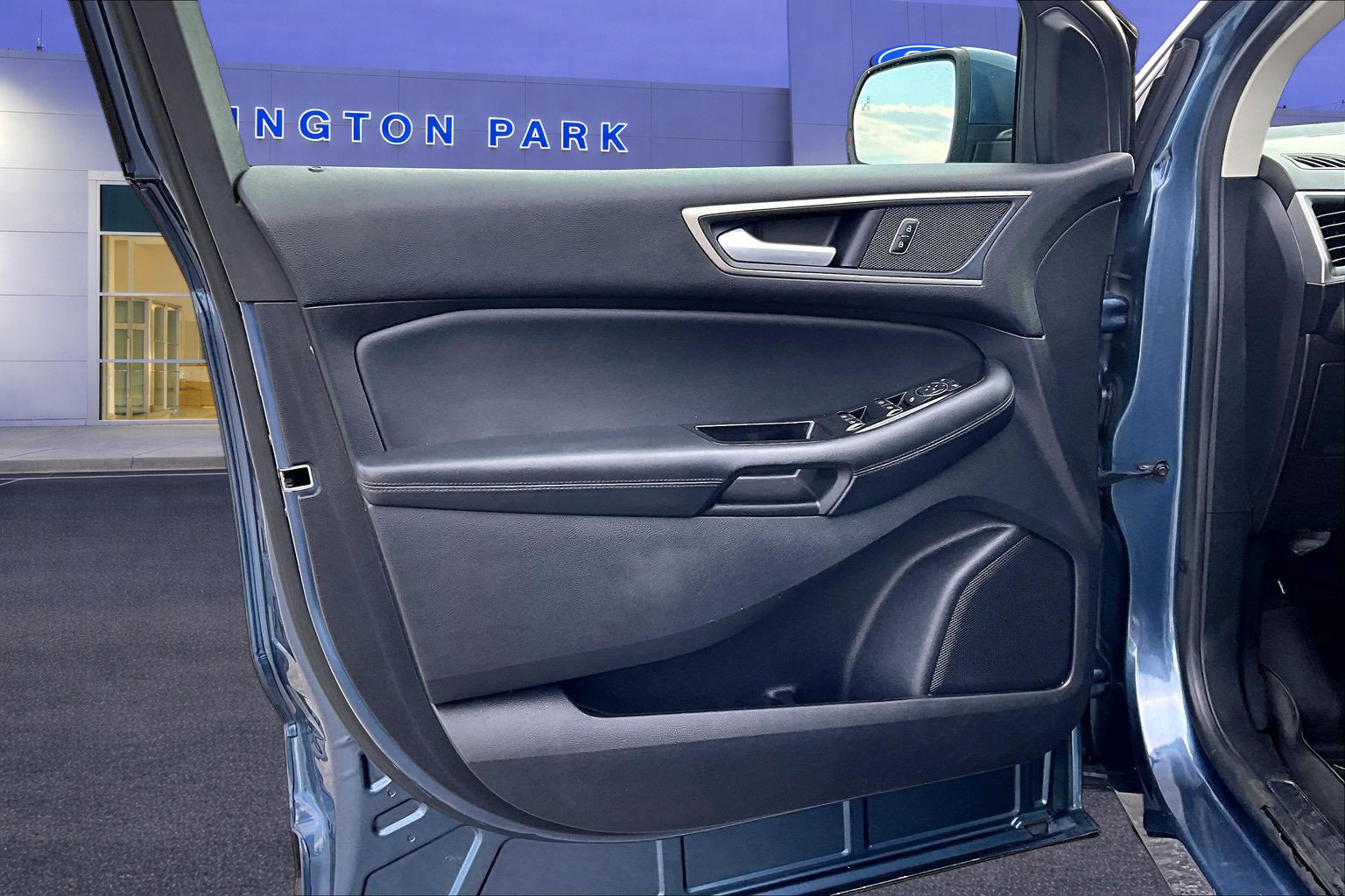 Certified 2019 Ford Edge SEL w/ Equipment Group 201A AWD/4WD image 20