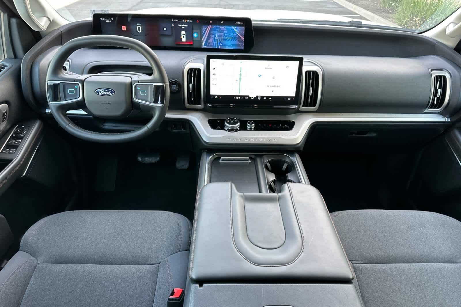 Certified 2025 Ford Expedition Max Active RWD image 3
