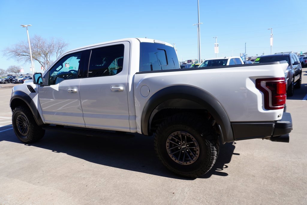 Certified 2020 Ford F150 Raptor w/ Equipment Group 802A Luxury image 2