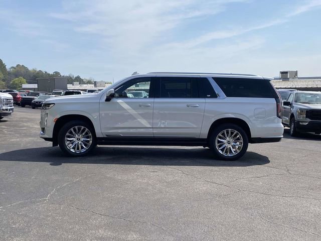 Used 2022 Cadillac Escalade ESV Premium Luxury w/ Performance Package image 2