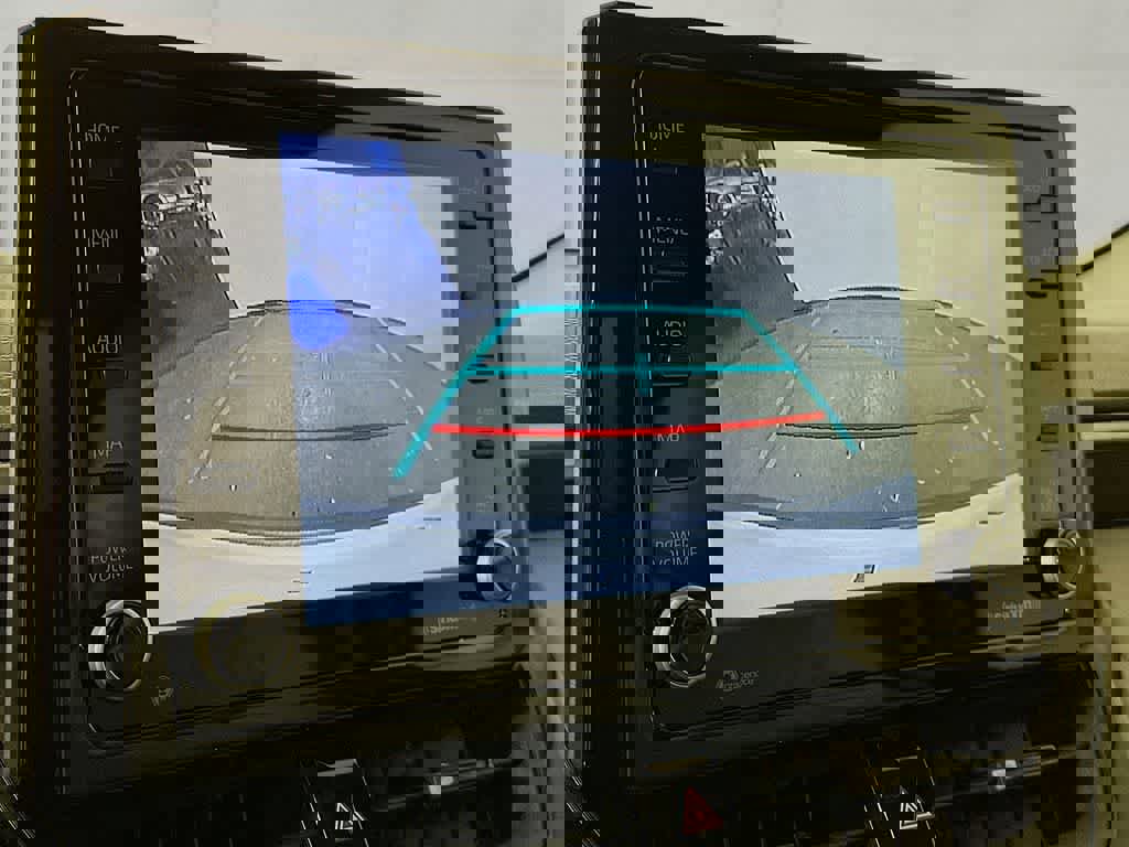 Used 2022 Toyota Corolla Cross LE image 28