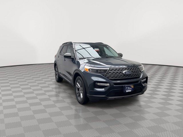 Certified 2024 Ford Explorer XLT w/ Equipment Group 202A AWD/4WD image 38