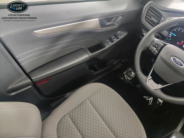 Certified 2022 Ford Escape SE w/ Cold Weather Package FWD image 31