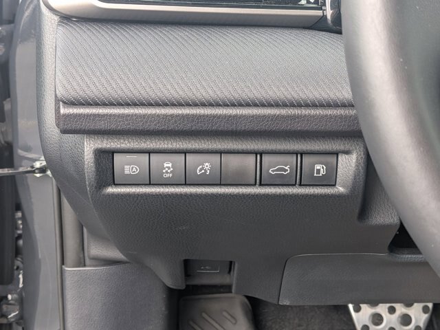 Used 2025 Toyota Camry SE FWD image 17