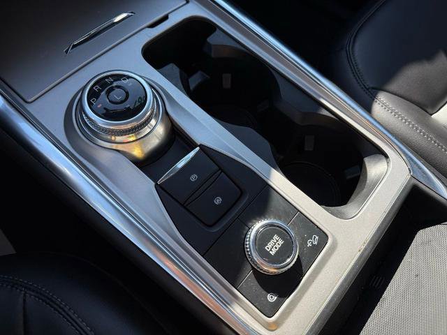 Certified 2022 Ford Explorer XLT w/ Equipment Group 202A image 23