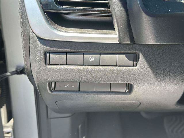 Used 2022 Nissan Rogue SV AWD/4WD image 20