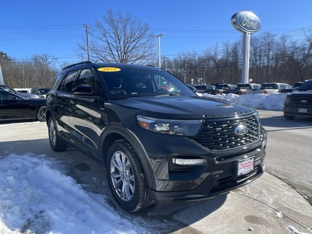 Certified 2022 Ford Explorer ST-Line image 2