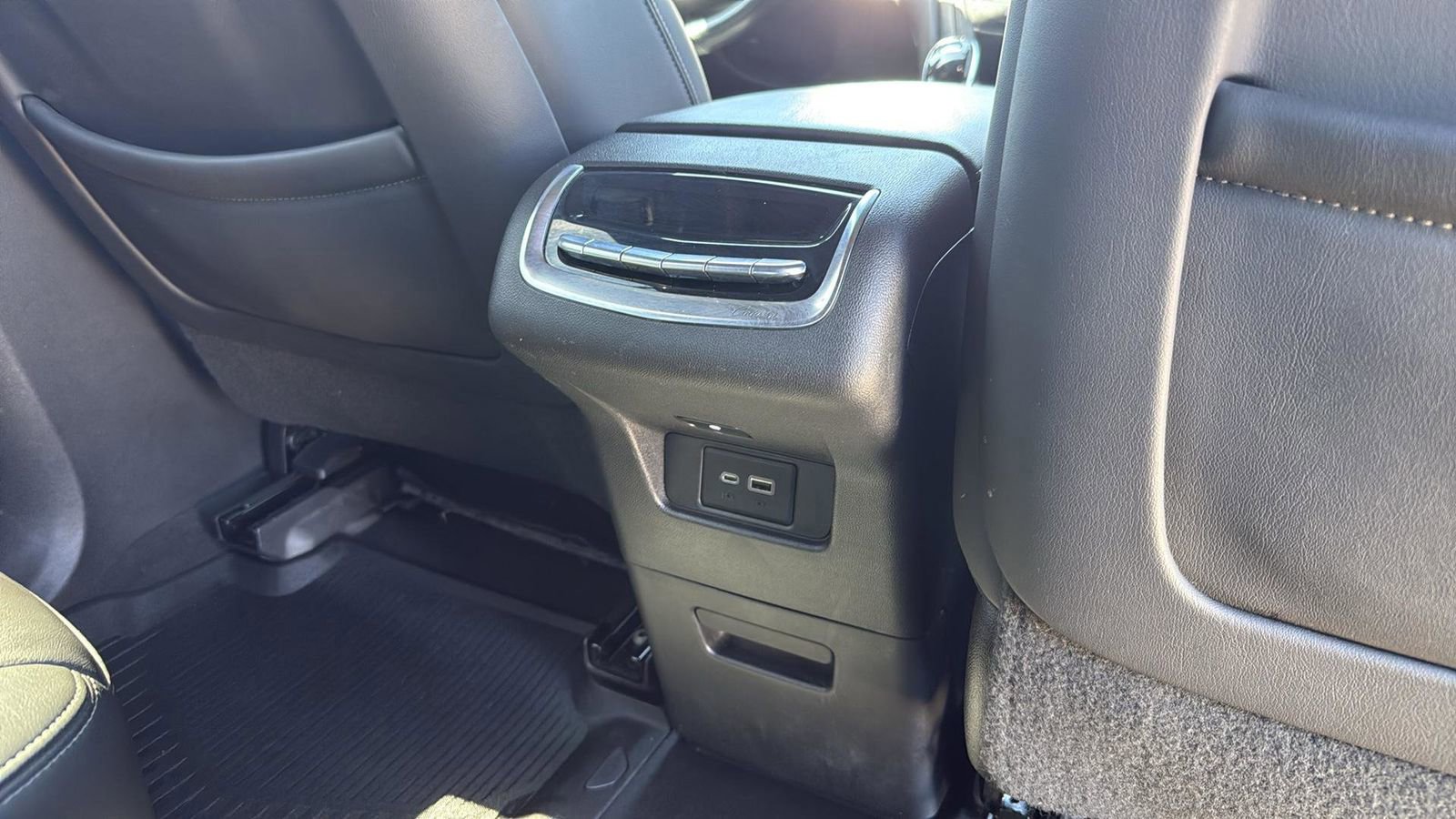 Used 2021 Cadillac XT6 Premium Luxury image 26