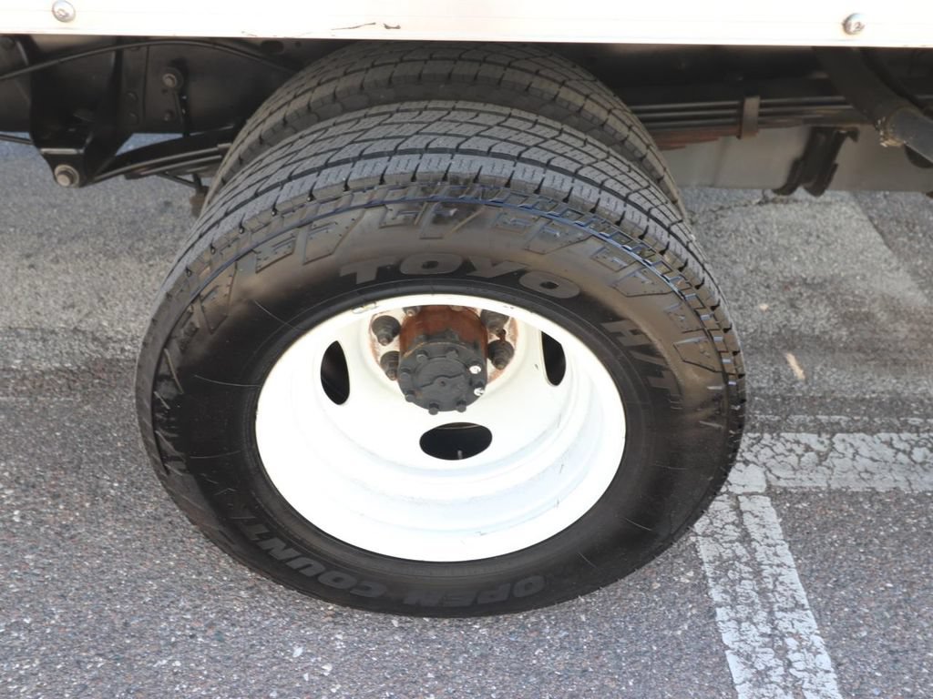 Certified 2024 Ford E-450 and Econoline 450 Super Duty w/ Power Windows & Locks Group RWD image 13