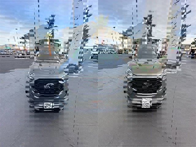 Certified 2024 Ford Edge SE w/ Black Appearance Package image 8