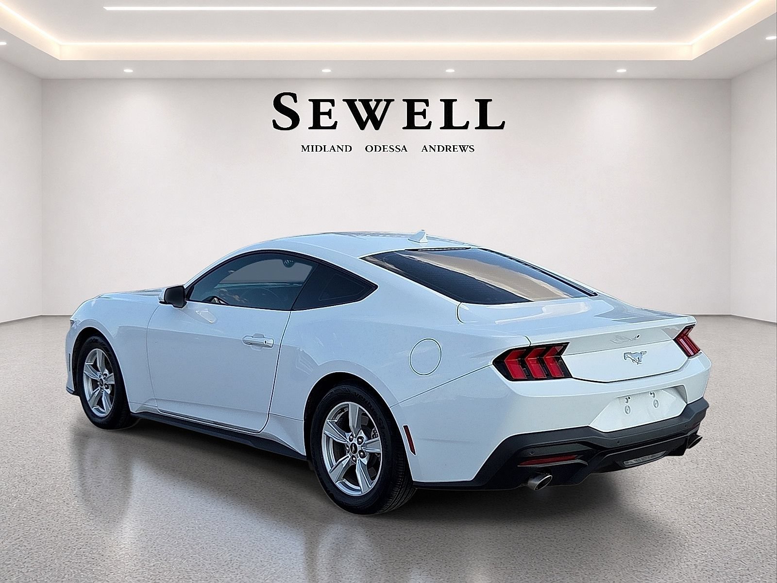 Certified 2024 Ford Mustang Coupe RWD image 3