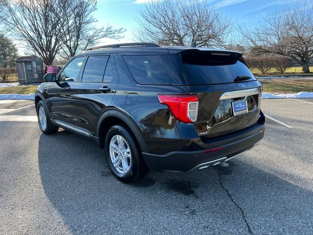 Certified 2023 Ford Explorer XLT w/ Equipment Group 202A image 4