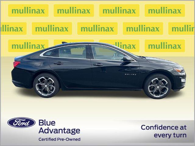 Used 2023 Chevrolet Malibu LT image 2