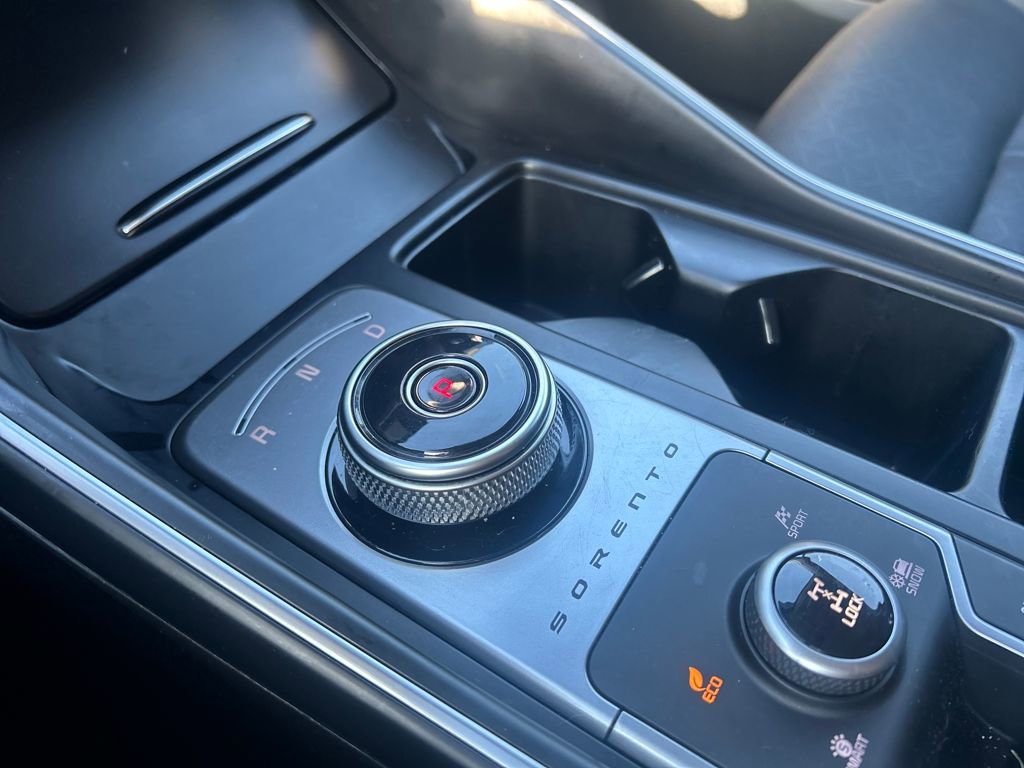 Used 2023 Kia Sorento EX image 32