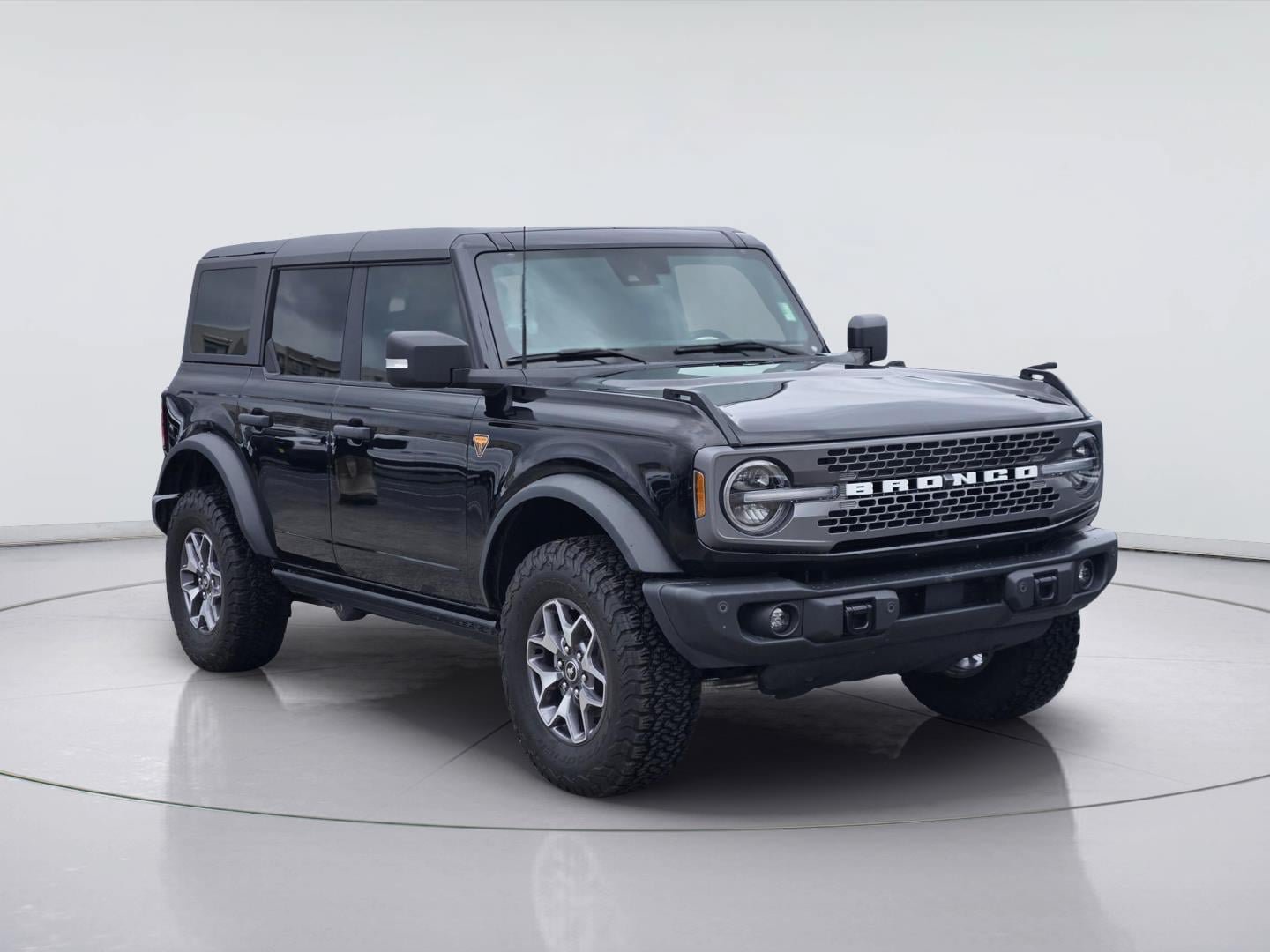 Certified 2023 Ford Bronco Badlands AWD/4WD image 3