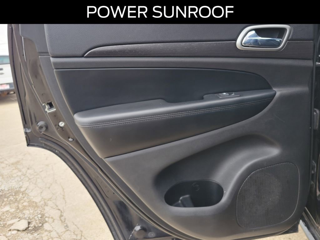 Used 2018 Jeep Grand Cherokee Altitude image 14