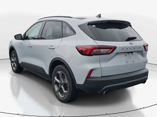Certified 2025 Ford Escape ST-Line Select AWD/4WD image 5