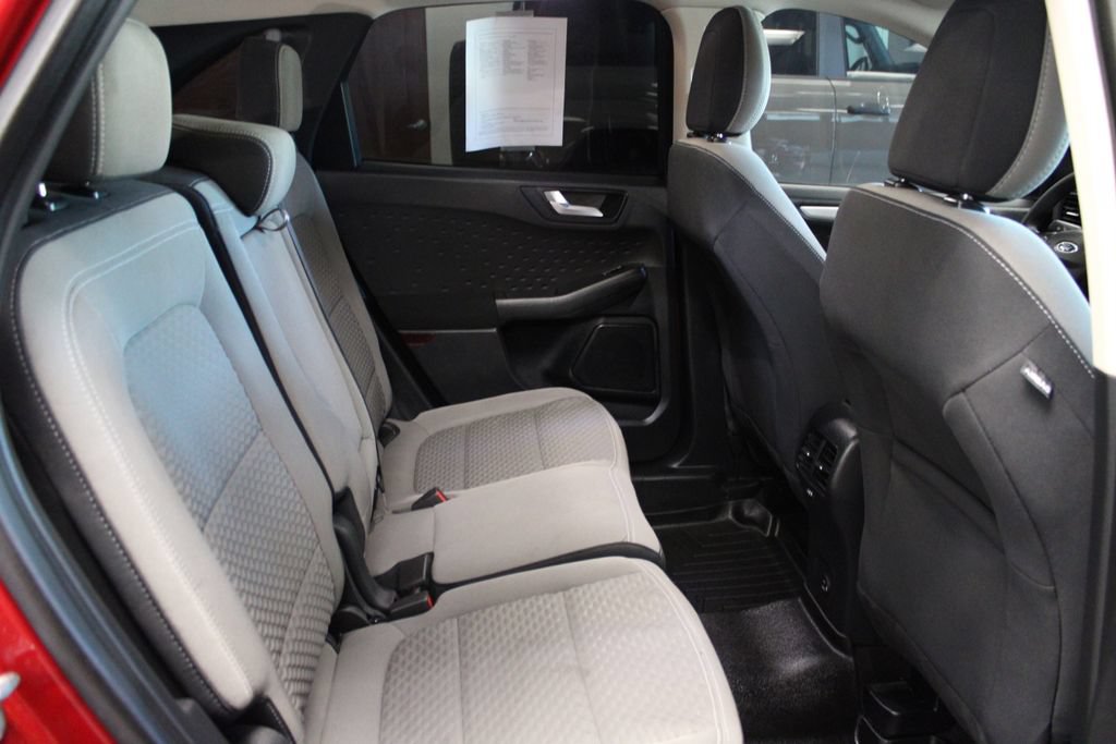 Certified 2020 Ford Escape SE AWD/4WD image 40