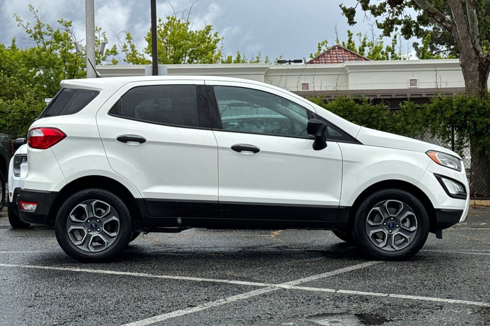 Certified 2018 Ford EcoSport S image 6