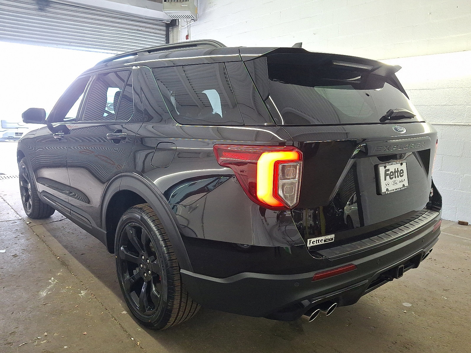 Certified 2022 Ford Explorer ST w/ Equipment Group 401A image 4