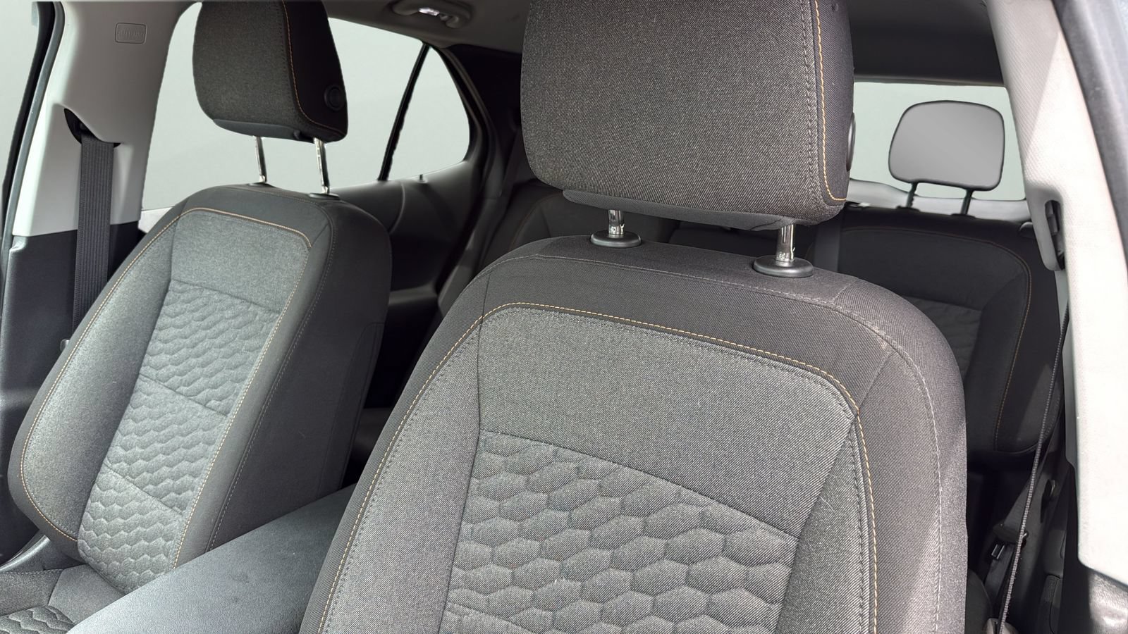 Used 2021 Chevrolet Equinox LT FWD image 9