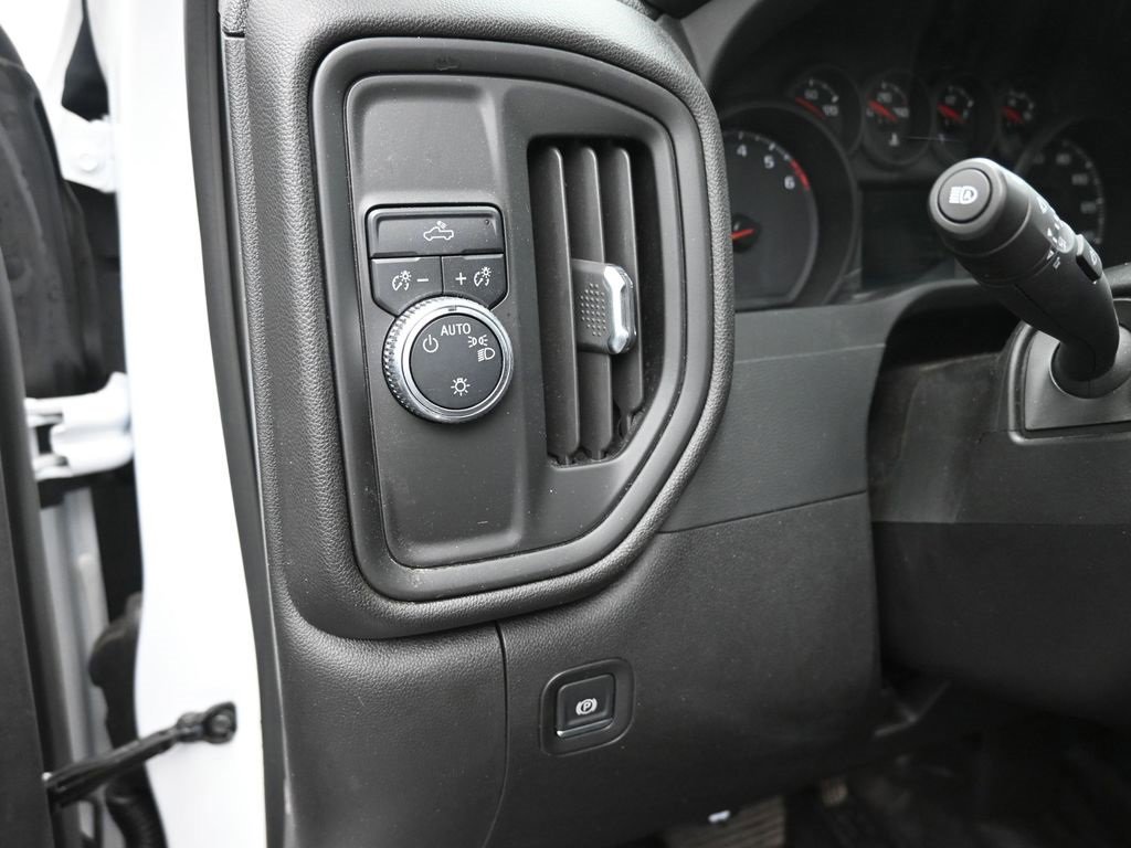 Used 2024 GMC Sierra 1500 Pro w/ Pro Value Package image 19