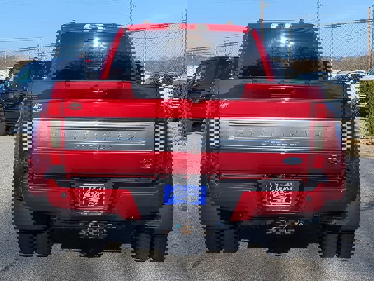 Certified 2020 Ford F450 Platinum w/ FX4 Off-Road Package image 3