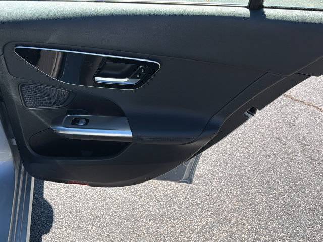 Used 2022 Mercedes-Benz C 300 4MATIC Sedan image 18