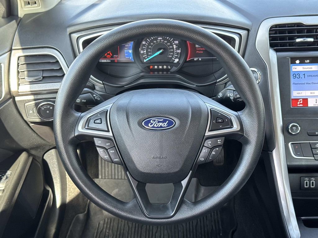 Certified 2019 Ford Fusion SE image 9